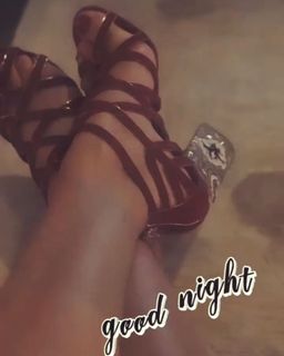 Moran Atias feet photo thumbnail