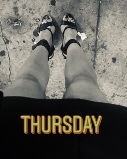 Moran Atias feet photo thumbnail