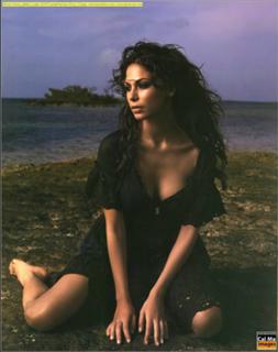 Moran Atias feet photo thumbnail