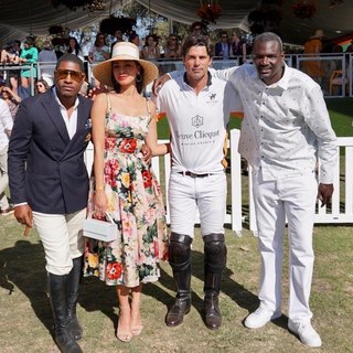 Moran Atias feet photo thumbnail