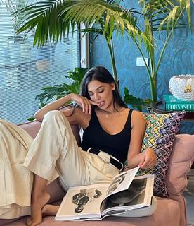 Moran Atias feet photo thumbnail