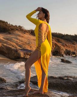 Moran Atias feet photo thumbnail