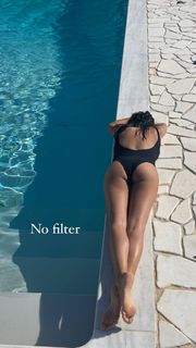 Moran Atias feet photo thumbnail