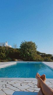 Moran Atias feet photo thumbnail