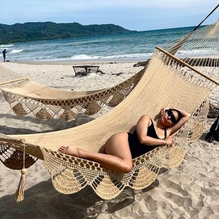 Moran Atias feet photo thumbnail