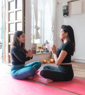 Moran Atias feet photo thumbnail