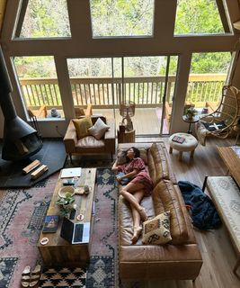 Moran Atias feet photo thumbnail