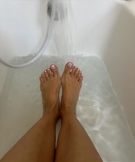 Moran Atias feet photo thumbnail