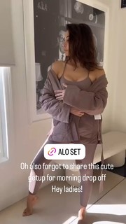 Moran Atias feet photo thumbnail