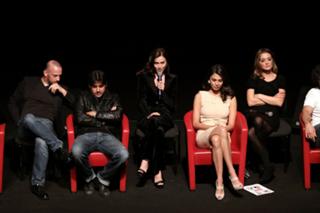 Moran Atias feet photo thumbnail