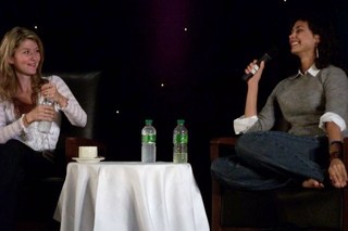 Morena Baccarin feet photo thumbnail