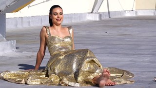 Morena Baccarin feet photo thumbnail