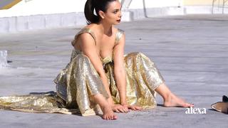 Morena Baccarin feet photo thumbnail