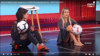 Morena Beltrán feet photo thumbnail