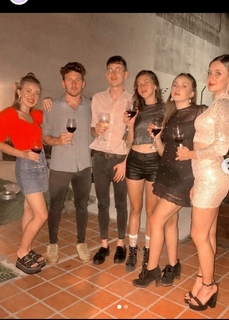 Morena Beltrán feet photo thumbnail