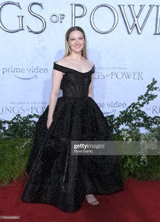 Morfydd Clark feet photo thumbnail