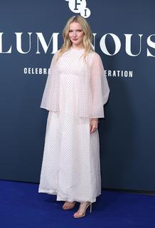 Morfydd Clark feet photo thumbnail