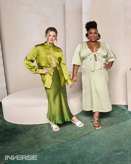 Morfydd Clark feet photo thumbnail