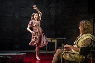 Morfydd Clark feet photo thumbnail