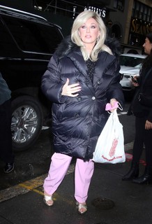 Morgan Fairchild feet photo thumbnail