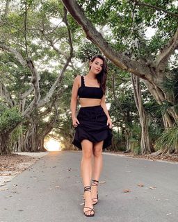 Morgan Hoffman feet photo 3