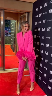 Morgan Hoffman feet photo 2