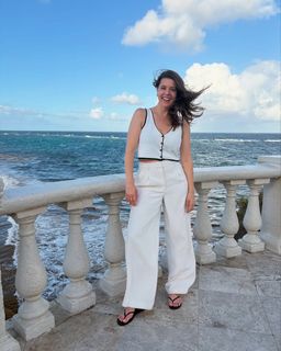 Morgan Hoffman feet photo 1