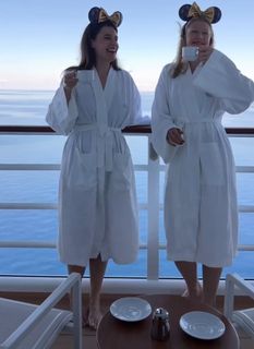 Morgan Hoffman feet photo 16