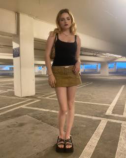 Morgan Lily feet photo 10
