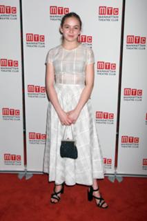 Morgan Saylor feet photo 9