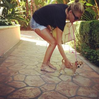 Morgan Stewart feet photo 2