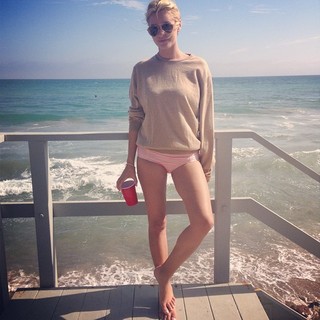 Morgan Stewart feet photo 2