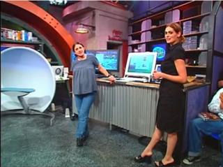 Morgan Webb feet photo thumbnail