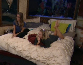 Morgan Willett feet photo 9