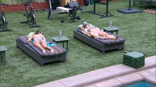 Morgan Willett feet photo 3