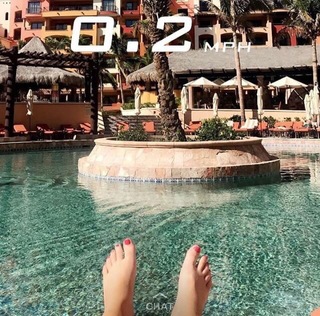 Morgan Willett feet photo 1