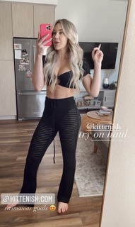 Morgan Willett feet photo 6