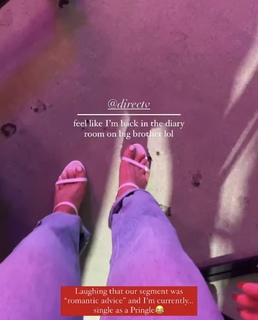 Morgan Willett feet photo 5