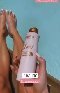 Morgan Willett feet photo 16
