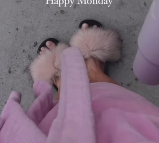 Morgan Willett feet photo 4