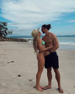 Morgan Willett feet photo 17