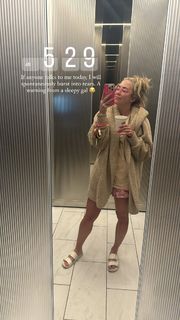 Morgan Willett feet photo 14
