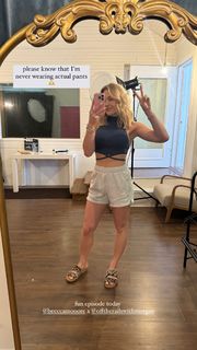 Morgan Willett feet photo 2