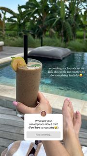 Morgan Willett feet photo 9