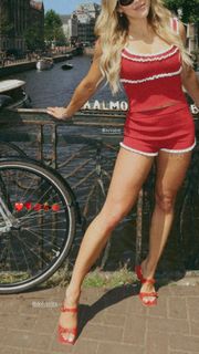 Morgan Willett feet photo 15