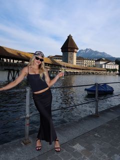 Morgan Willett feet photo 3