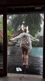 Morgan Willett feet photo 8