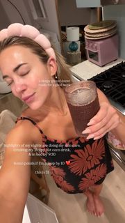 Morgan Willett feet photo 13