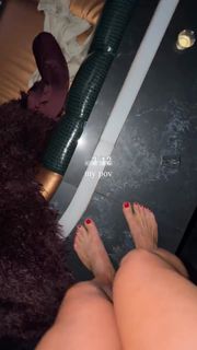 Morgan Willett feet photo 2