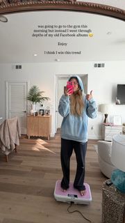 Morgan Willett feet photo 15
